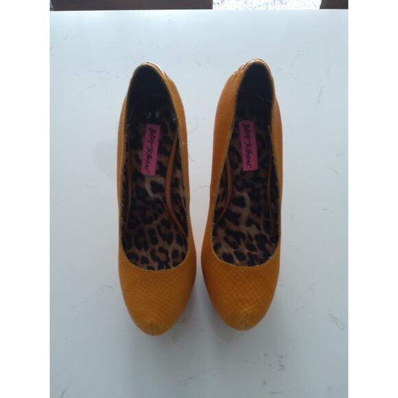 Betsey Johnson leather fall Orange platform high heels Coquette sexy  Sz 7.5 - Picture 2 of 7
